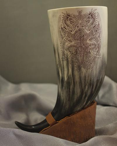 Dragon knotwork Large Drinking Horn 